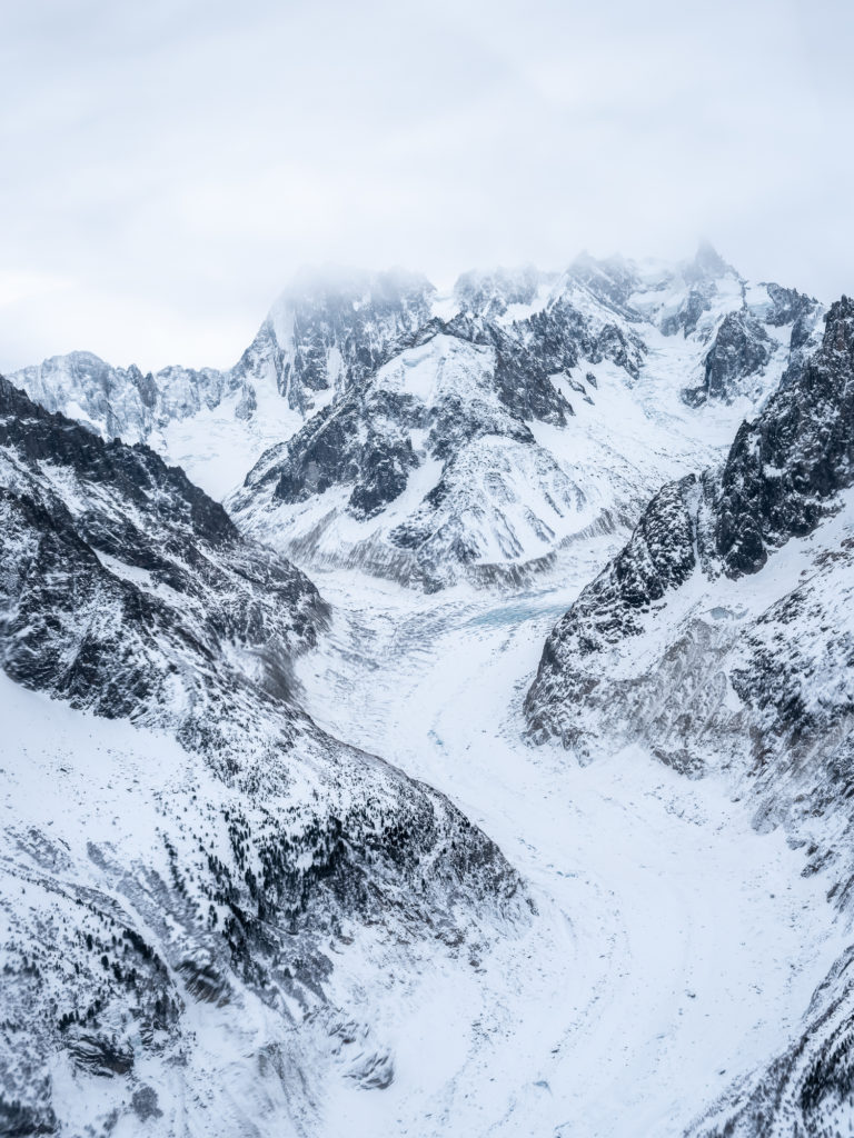 Que voir à Megève ? Blog sur un séjour d'hiver à Megève, avec bonnes adresses, ski de rando, survol du Mont Blanc, calèches, igloo...