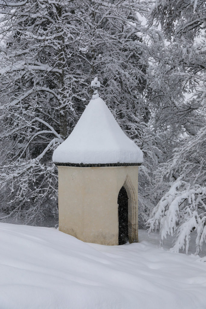 Que voir à Megève ? Blog sur un séjour d'hiver à Megève, avec bonnes adresses, ski de rando, survol du Mont Blanc, calèches, igloo...