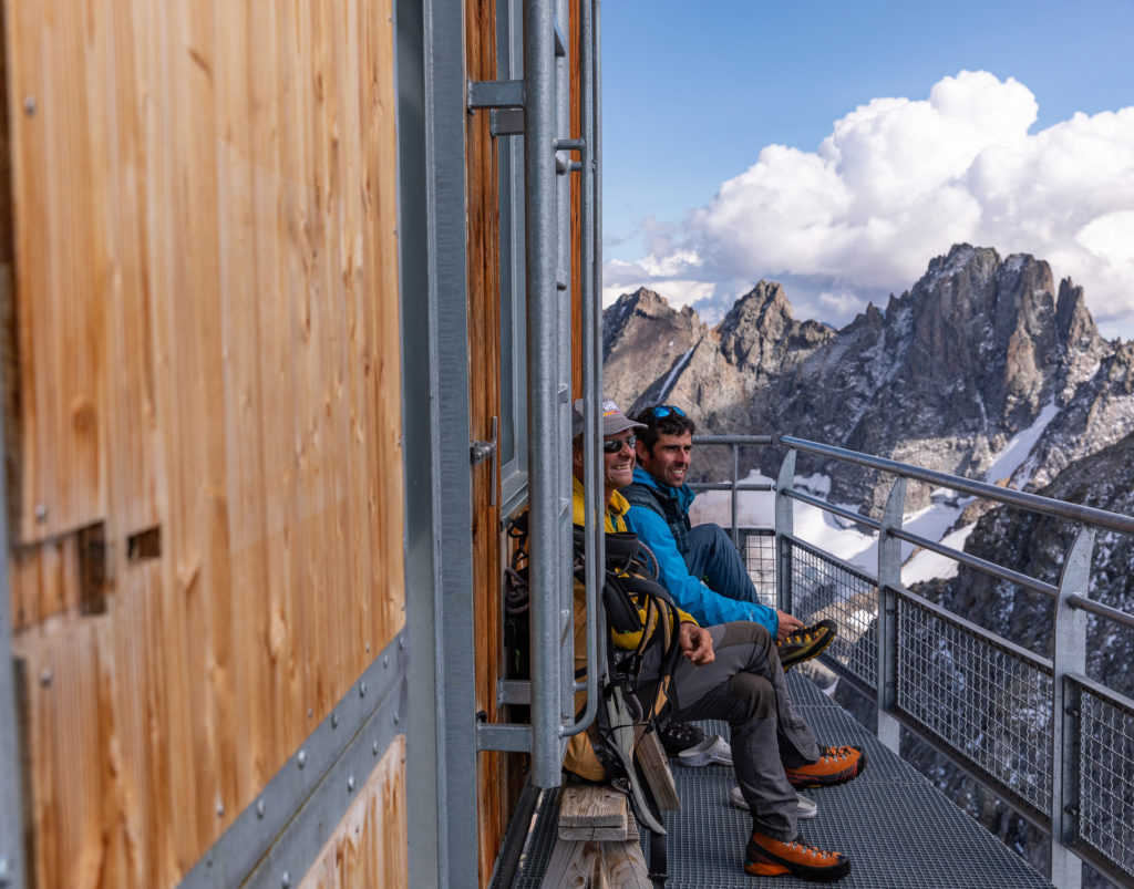 Ascension de la Meije orientale; alpinisme en Oisans : nuit au refuge de l'Aigle