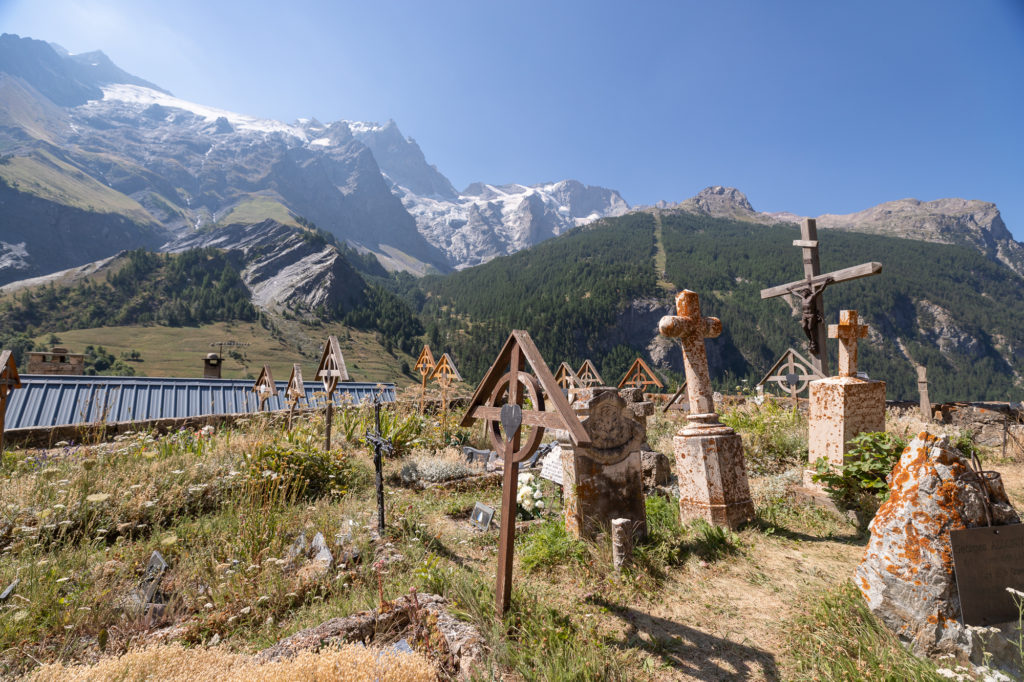 Le village de La Grave, au pied de la Meije