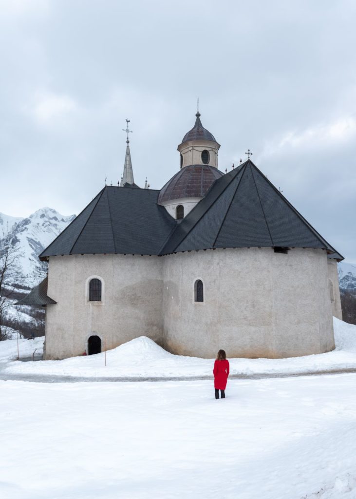 Visit a beautiful and authentic Savoyard village in the heart of the French Alps. Discover what to do in Saint Martin de Belleville for the perfect mountain stay in France.