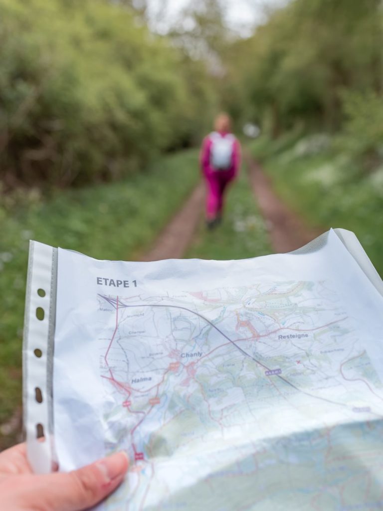 Que faire en Ardenne belge ? Randonnées à pied, à cheval et en VTT dans la grande forêt de Saint Hubert, visites et idées pour s'oxygéner.