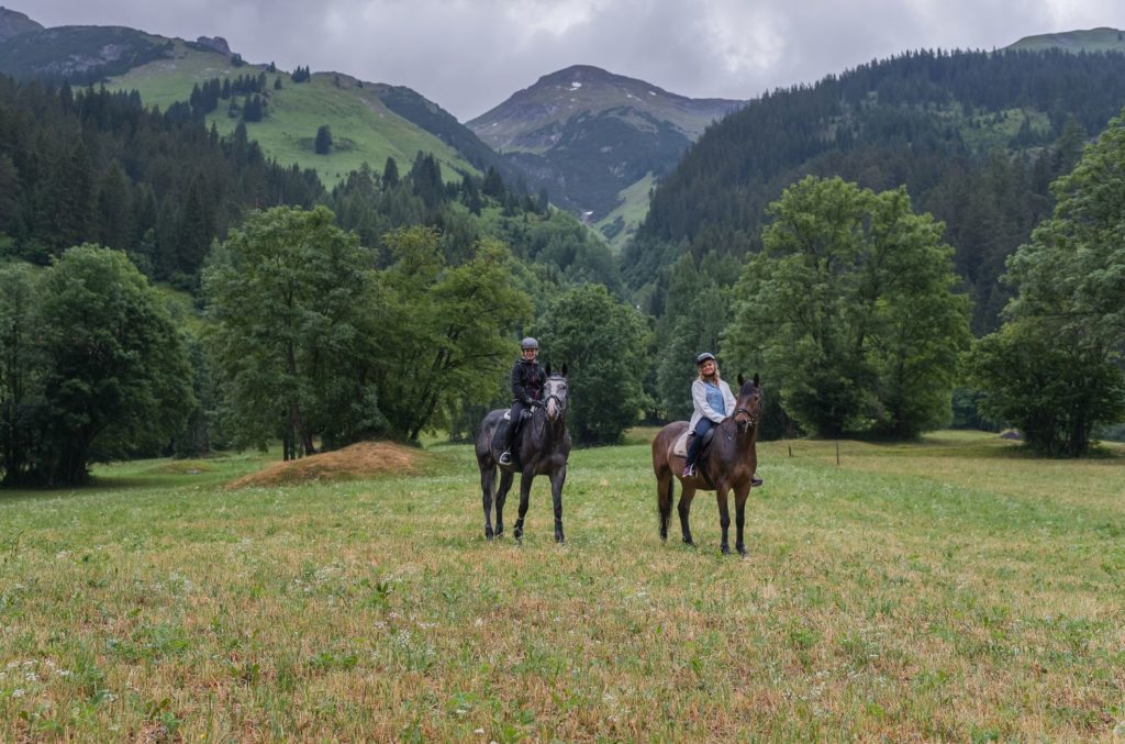 Fabuleux hôtel spa au Tyrol en Autriche, l'hôtel Post Steeg. Chevaux, piscine, spa, resto gastronomique, VTT