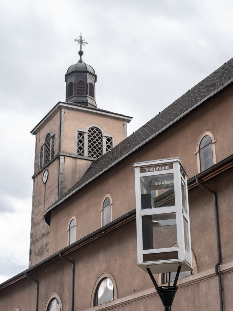 que faire à praz de lys sommand : visiter le village de taninges