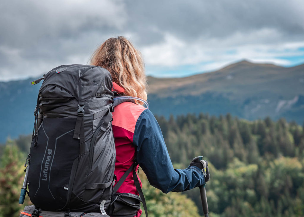 Trois jours de randonnée trek dans le Jura, en autonomie avec bivouac. Itinéraire de randonnée sur les crêtes du Jura autour de Lélex