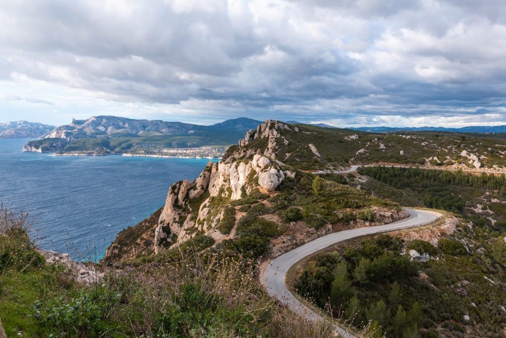 Route des crêtes. Que voir sur la Côte d'Azur ? Plus beaux endroits, mes coups de coeur, mes endroits préférés, mes incontournables sur la Côte d'Azur.