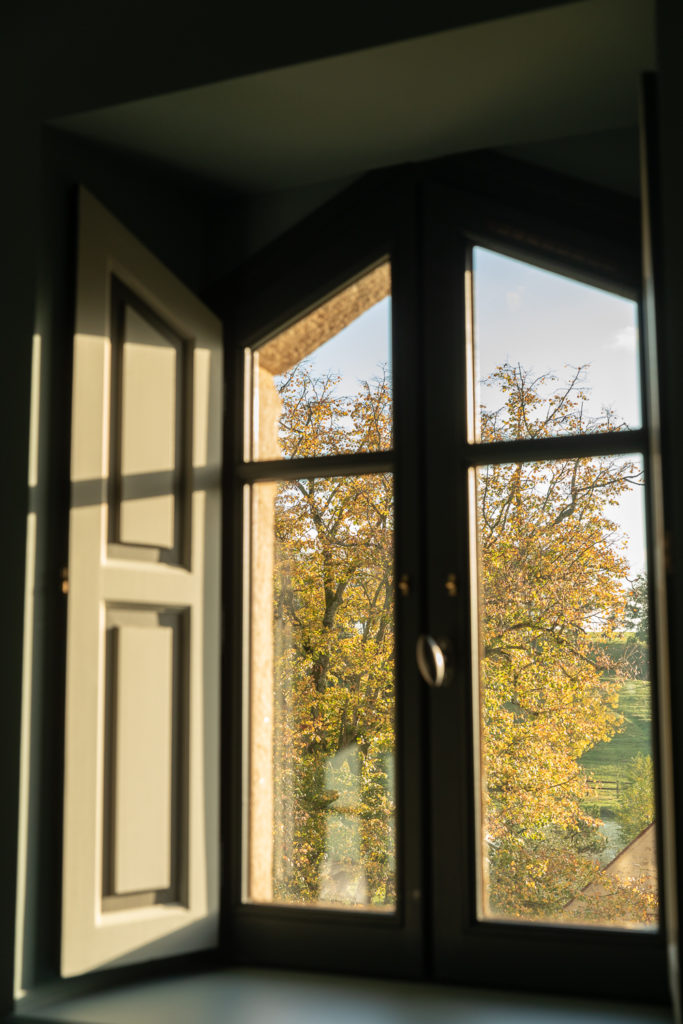 Découvrez la Bourgogne en automne : la roche de Solutré, Fontenay, Vézelay, Bussy-Rabutin, Châteauneuf en Auxois. Bonnes adresses en Bourgogne