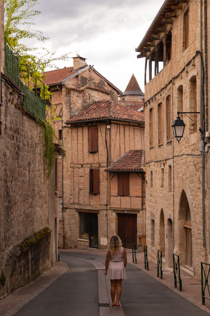 Sur les chemins de Saint Jacques dans le Lot : GR65, Figeac, variante du Célé, variante de Rocamadour. 