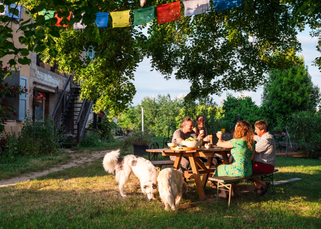 A cheval à Saint Marcellin Vercors Isère : chemins de Mandrin, randonnées équestres et aventures équines. 