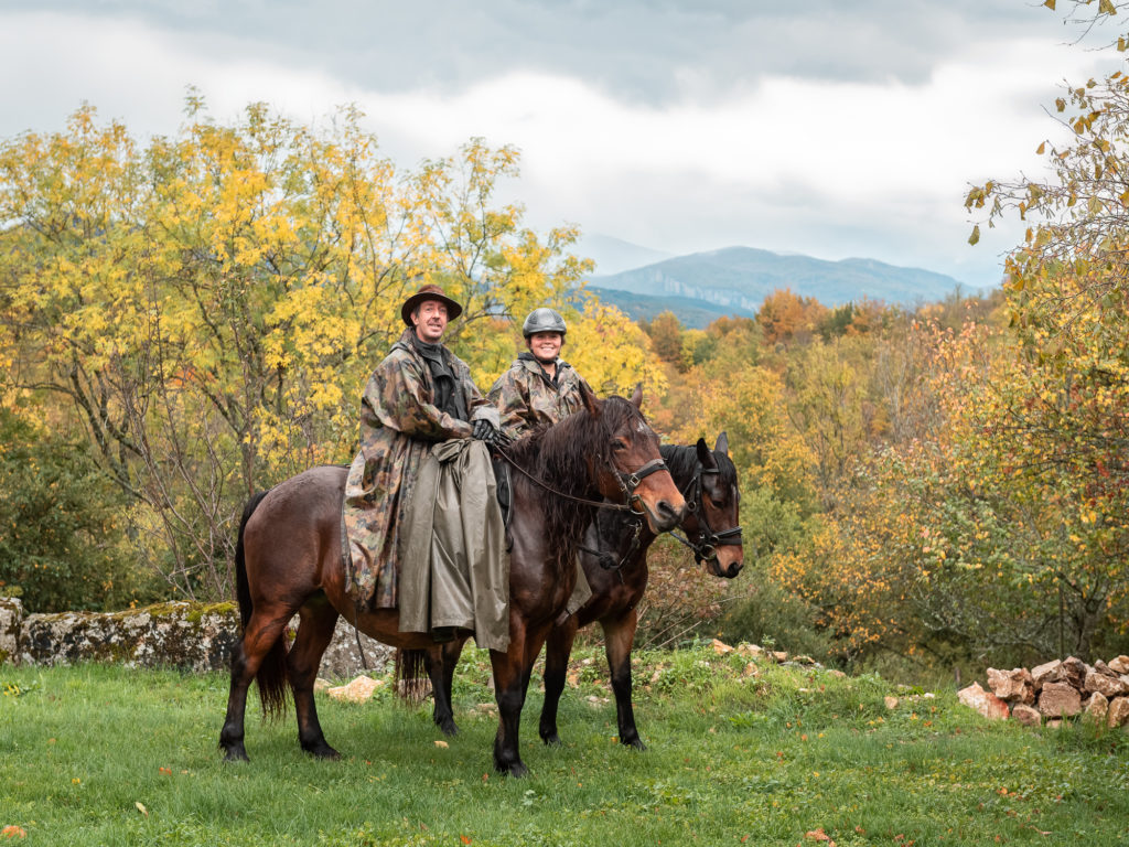 Que faire à Saint Marcellin Vercors Isère en automne ? Randonnée à cheval sur le tour des COulmes 