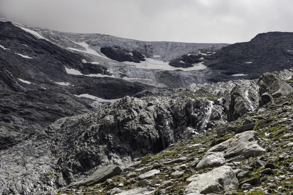 Randonner sur le tour des glaciers de la Vanoise, un sublime trek au départ de Pralognan-la-Vanoise en Savoie. 