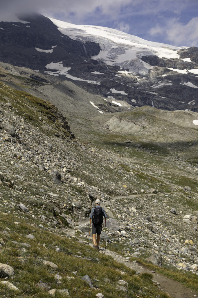 Randonner sur le tour des glaciers de la Vanoise, un sublime trek au départ de Pralognan-la-Vanoise en Savoie. 
