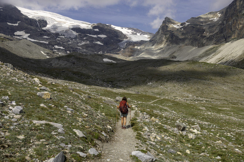 Randonner sur le tour des glaciers de la Vanoise, un sublime trek au départ de Pralognan-la-Vanoise en Savoie. 