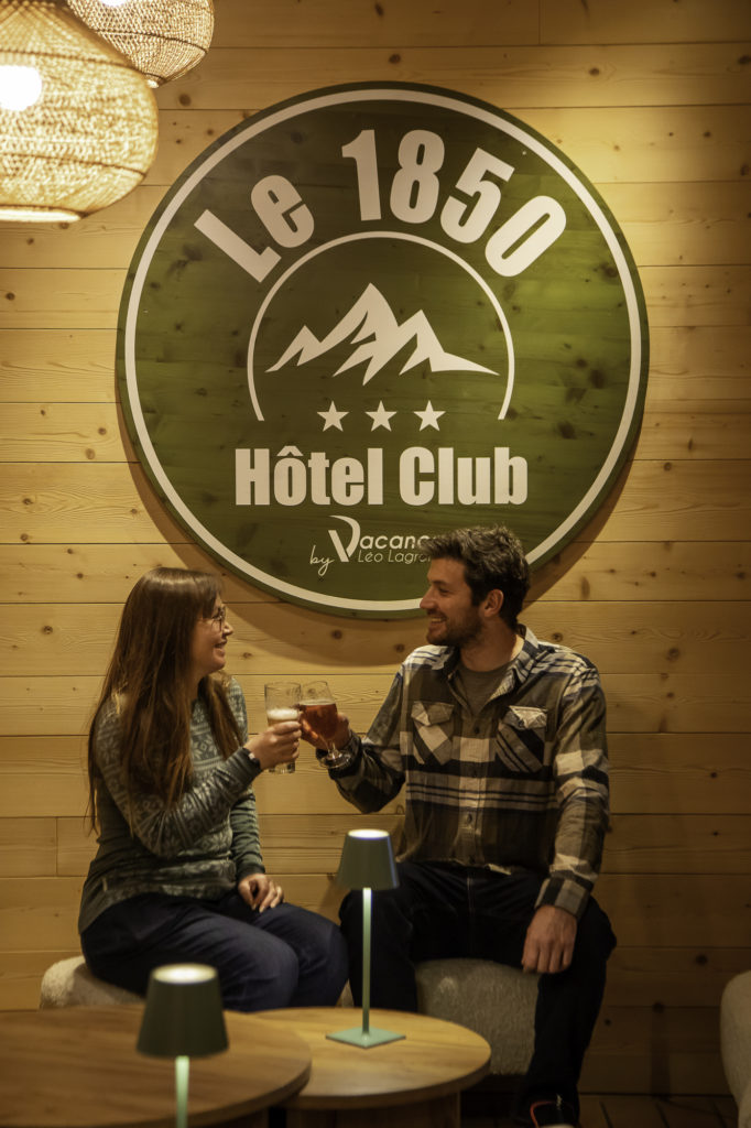 risoul le 1850 hotel club ski aux pieds