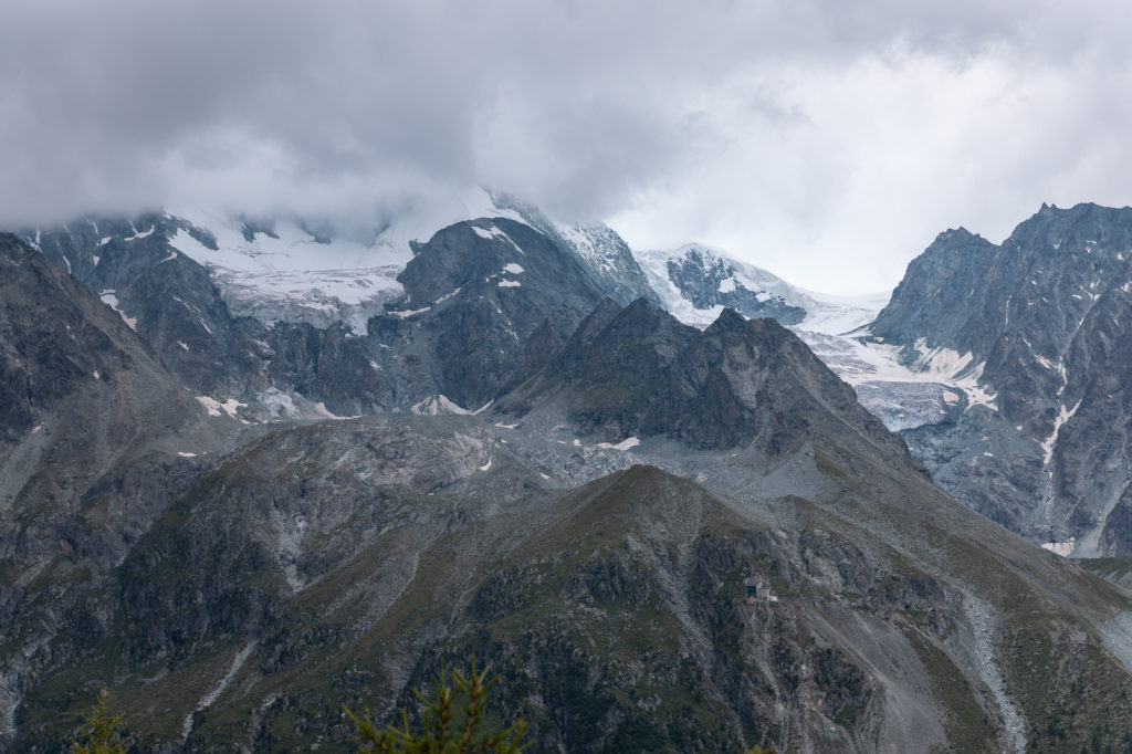 randonnées arolla randonnées val d'hérens cabane de la tsa