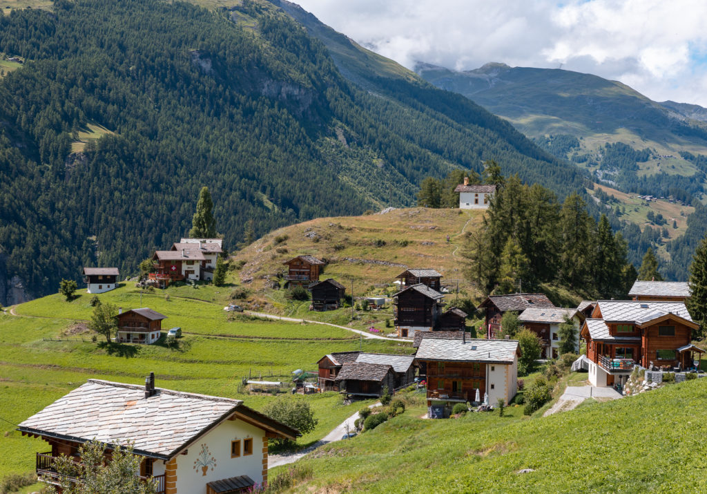 randonnées val d'hérens evolène hameau de la sage