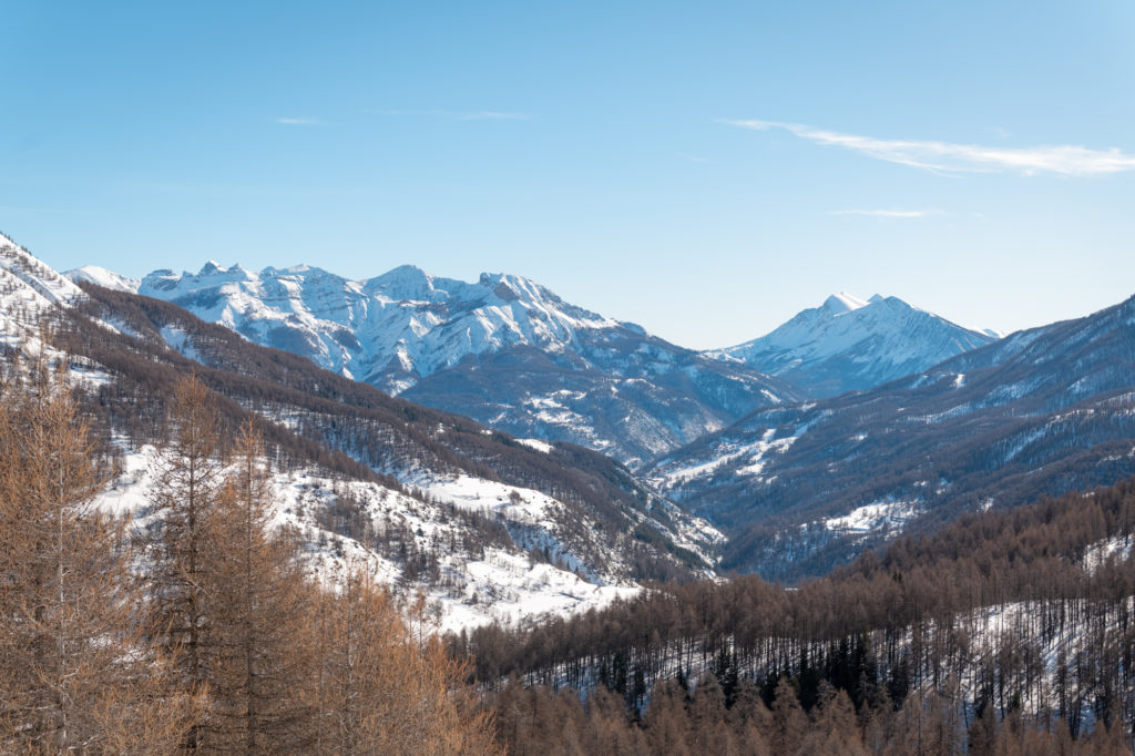 Que voir et que faire dans le Val d'Allos en hiver ? Ski, raquettes, insolites, bonnes adresses et authenticité