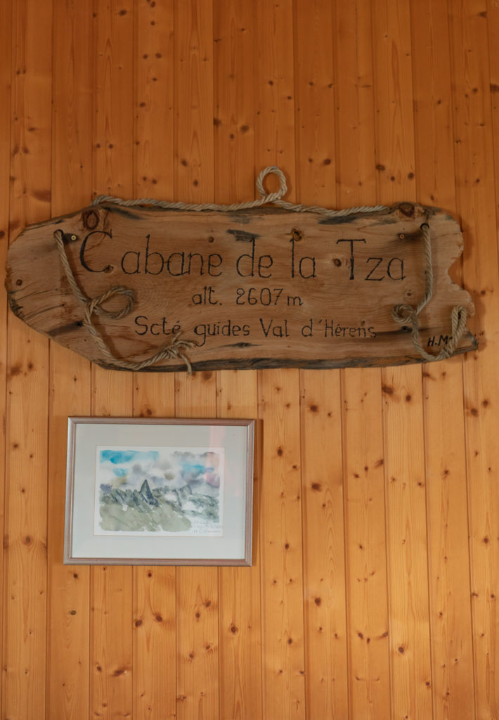 randonnées arolla randonnées val d'hérens cabane de la tsa