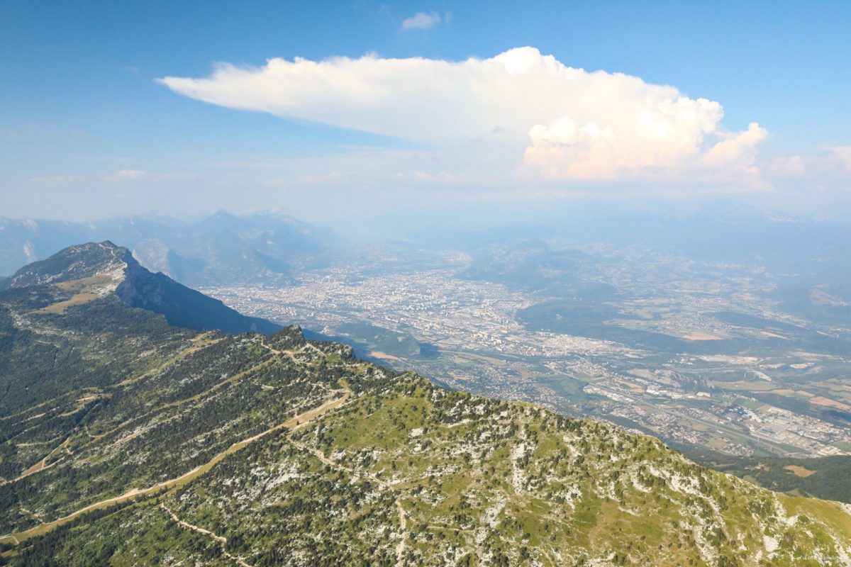 Découvrez les meilleures activités outdoor en Vercors : parapente, spéléologie, équitation, vélo, luge, canirando, etc. Activités de plein air dans les Alpes en été. #vercors