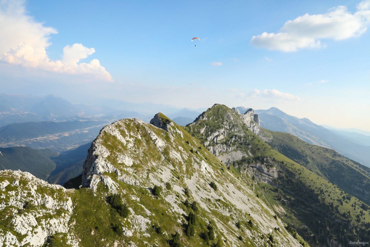 Découvrez les meilleures activités outdoor en Vercors : parapente, spéléologie, équitation, vélo, luge, canirando, etc. Activités de plein air dans les Alpes en été. #vercors