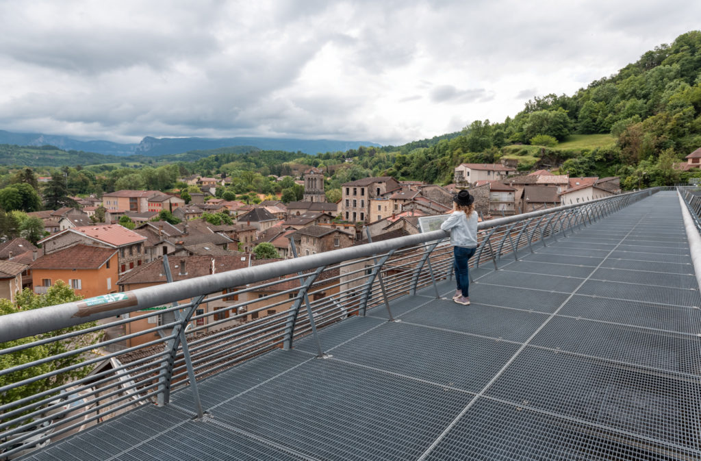 Que voir et que faire dans le Vercors drômois ? Saint Nazaire en Royans, aqueduc et bateau