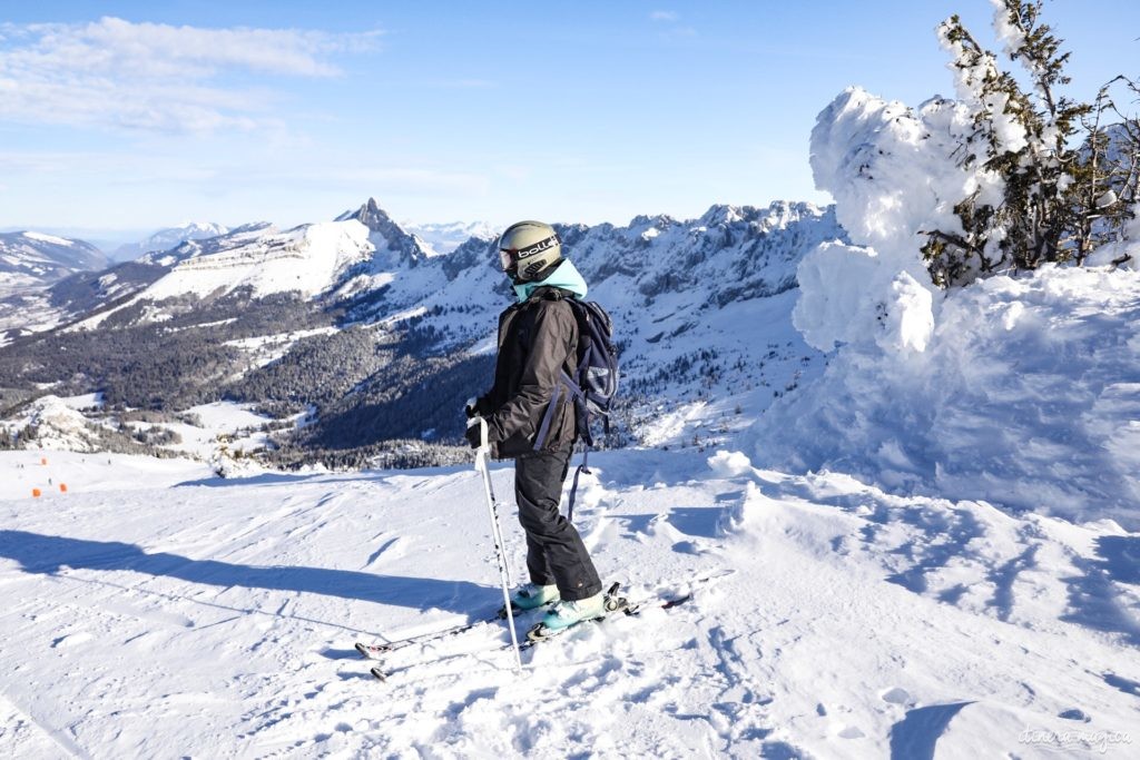 Sauvons les petites stations de ski : plaidoyer en faveur des enneigeurs et des hélicos.