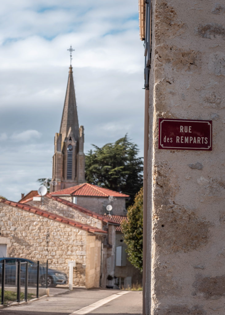 blog sur villeneuve sur lot : visiter dolmayrac dans le sud-ouest