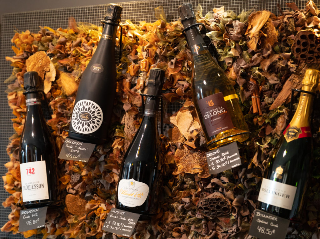 Visiter la Champagne entre automne et Noël : l'allée du champagne à Epernay, les maisons de champagne, Hautvillers, le marché de Noël de Reims, bonnes adresses à Reims...