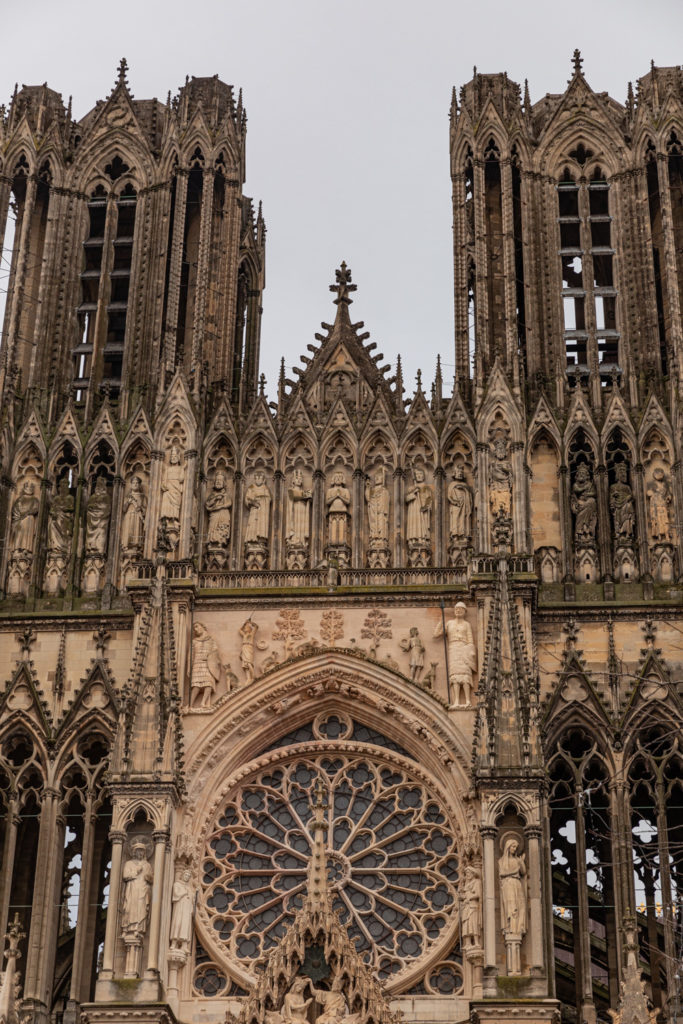 Visiter la champagne en automne ou à Noël : la cathédrale de Reims