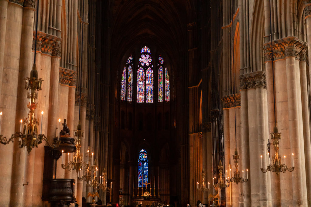 Visiter la champagne en automne ou à Noël : la cathédrale de Reims