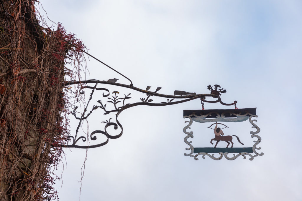 Visiter la Champagne entre automne et Noël : l'allée du champagne à Epernay, les maisons de champagne, Hautvillers, le marché de Noël de Reims, bonnes adresses à Reims...