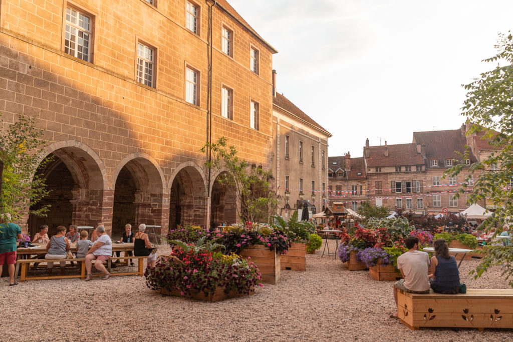 marché nocturne luxeuil les bains vosges du sud