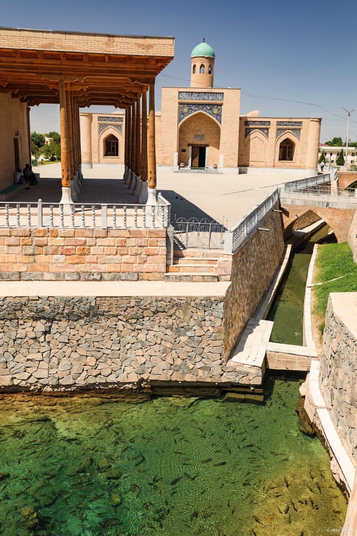 Partons pour un grand voyage en Ouzbékistan. De Samarcande à Boukhara en passant par la steppe, voici un itinéraire de rêve pour découvrir les incontournables d'Ouzbékistan.