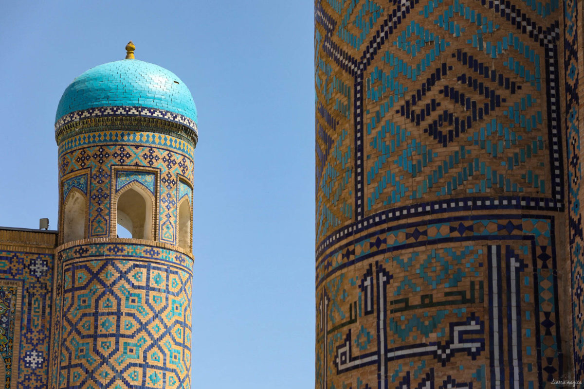 Partons pour un grand voyage en Ouzbékistan. De Samarcande à Boukhara en passant par la steppe, voici un itinéraire de rêve pour découvrir les incontournables d'Ouzbékistan.