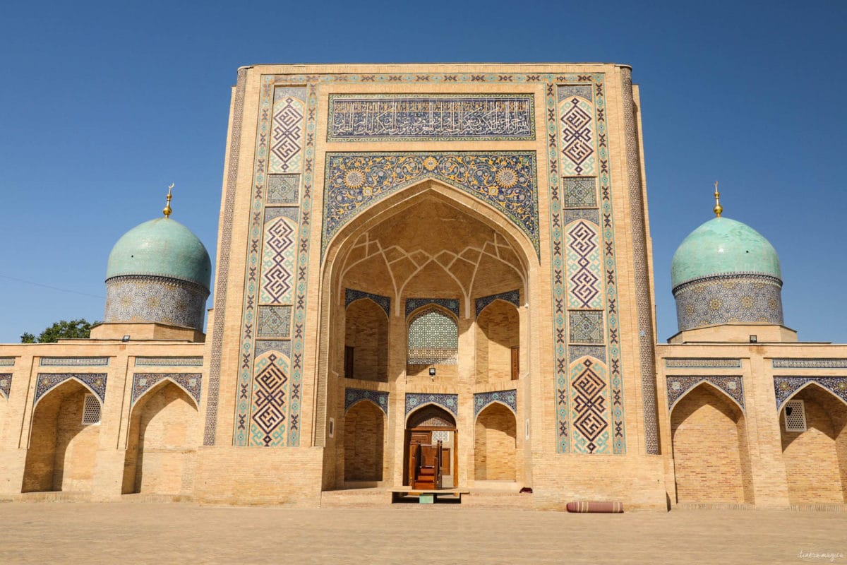 Partons pour un grand voyage en Ouzbékistan. De Samarcande à Boukhara en passant par la steppe, voici un itinéraire de rêve pour découvrir les incontournables d'Ouzbékistan.