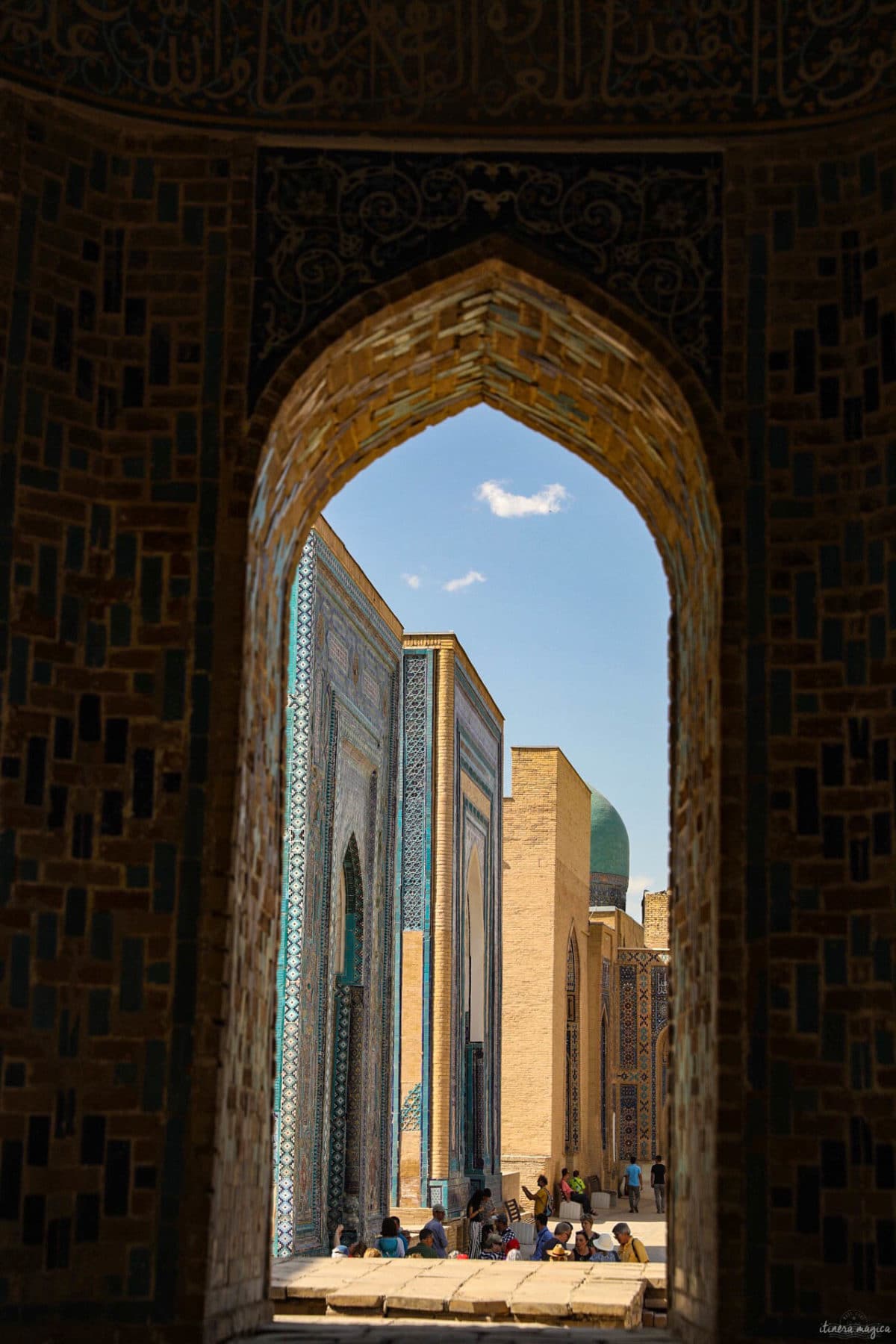 Partons pour un grand voyage en Ouzbékistan. De Samarcande à Boukhara en passant par la steppe, voici un itinéraire de rêve pour découvrir les incontournables d'Ouzbékistan.