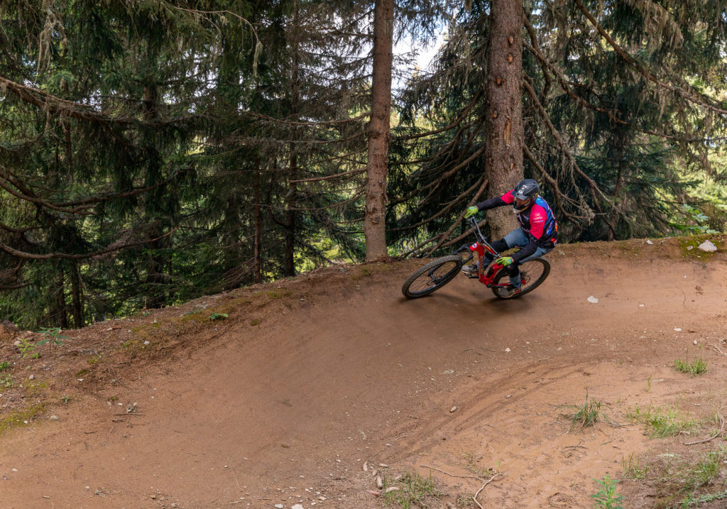 Que faire aux Saisies ? VTT de descente